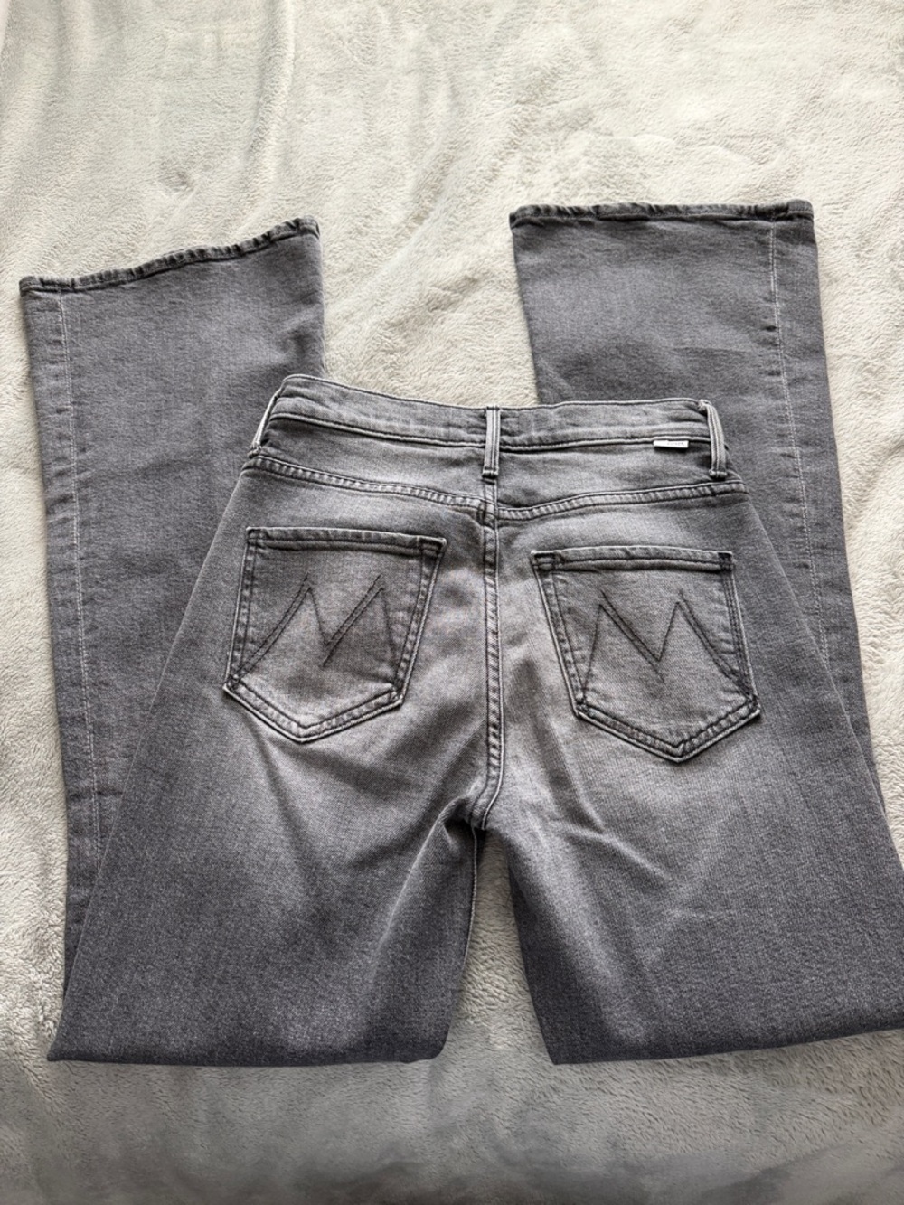 MOTHER The Weekender Women's Flared Jeans - Washed Black/Grey Stretch Denim 25 - Picture 8 of 9